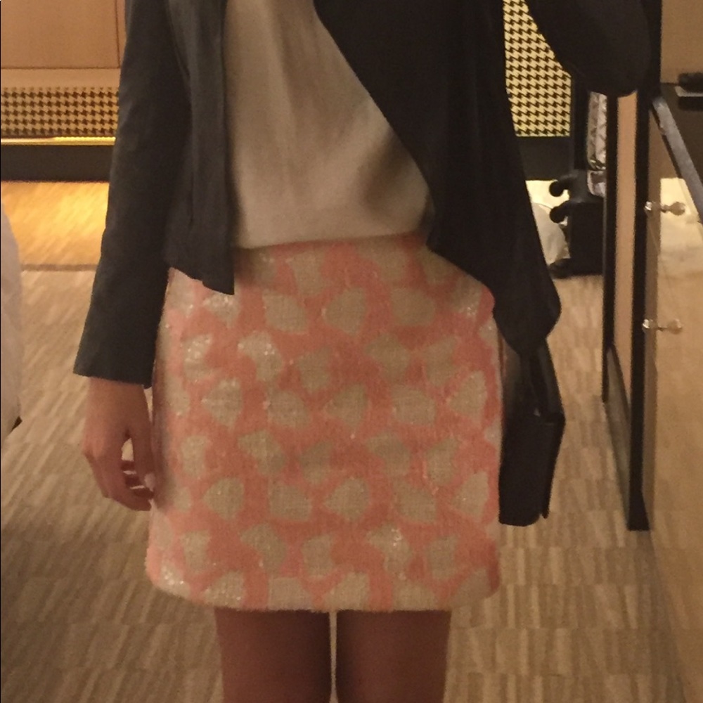 NWOT. Banana Republic. Sequined Midi Skirt